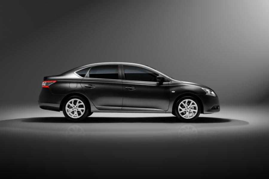  Nissan Sentra 2014 года  (RU) (фото 4 из 40)